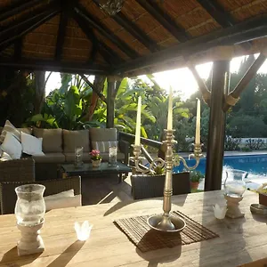 https://villa-breeze-luxury-bb.1costadelsol.com